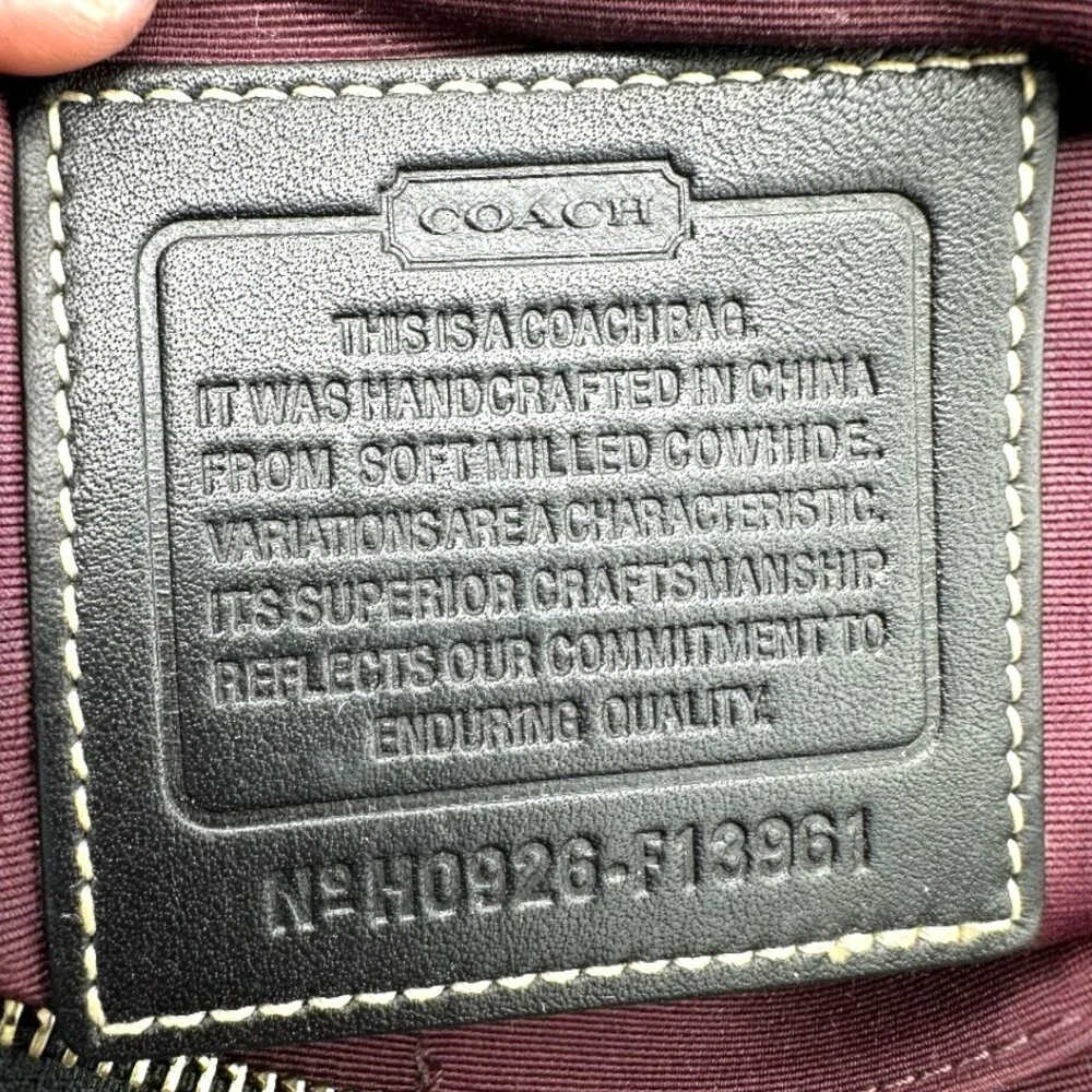 ⭐️SOLD⭐️ Vintage Coach Hampton Black Leather Satchel #F13961 - Picture 13 of 13